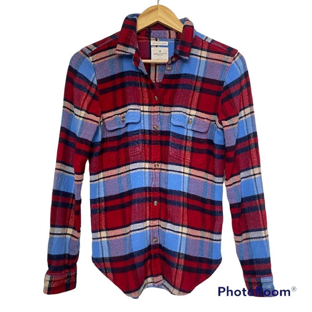 American Eagle Outfitters amazingly soft Boyfriend Flannel Shirt Button-down Top